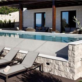 7 Bedroom Villa with Infinity Pool and Sea Views in Dubrovnik, Sleeps 14
